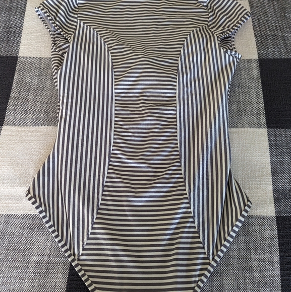 Athleta one piece swim bathing suit - Picture 4 of 5